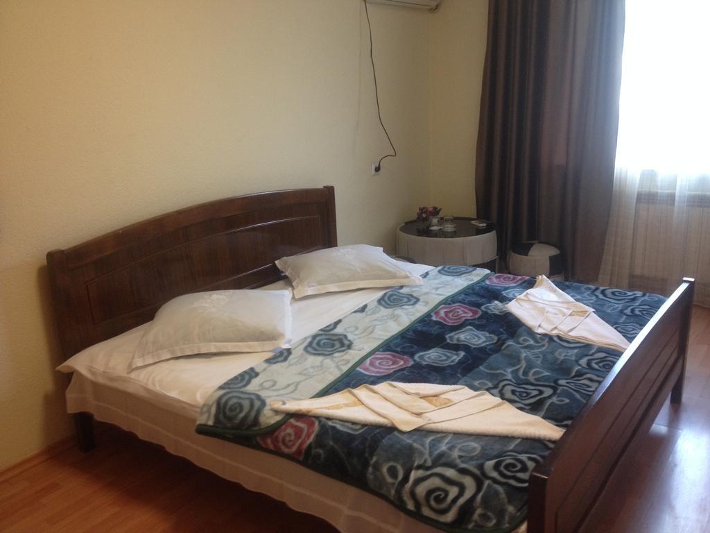 Sun Rise Hotel Tbilisi Cameră foto