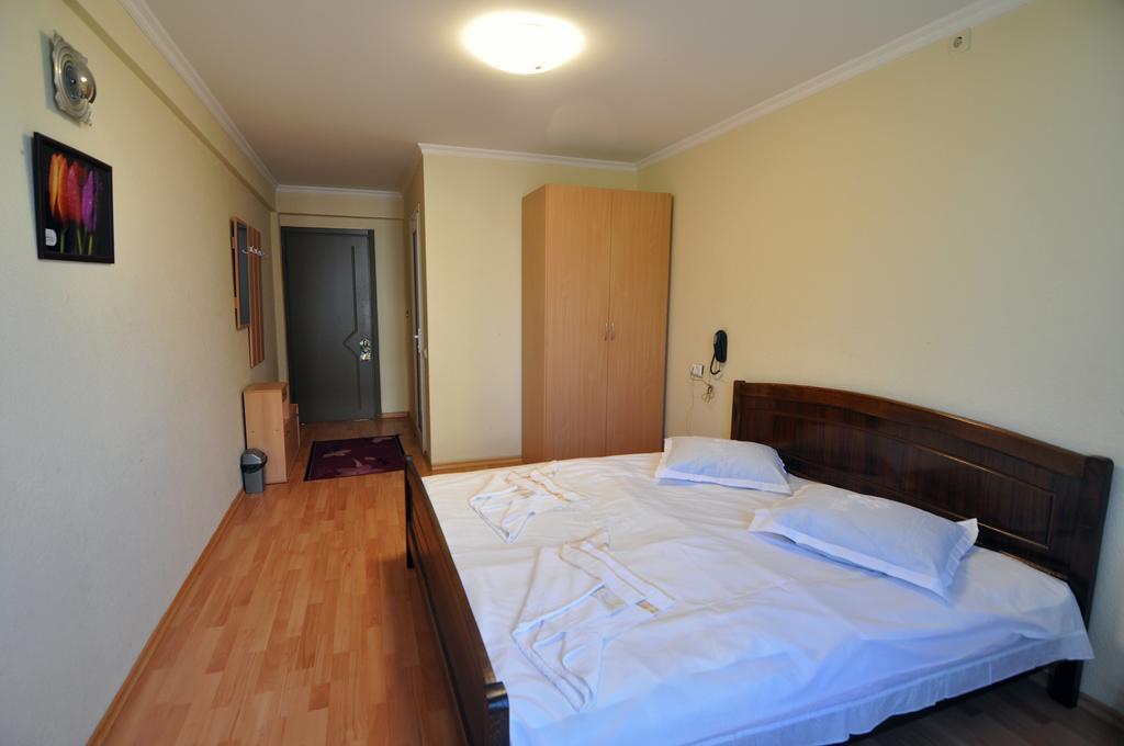 Sun Rise Hotel Tbilisi Cameră foto